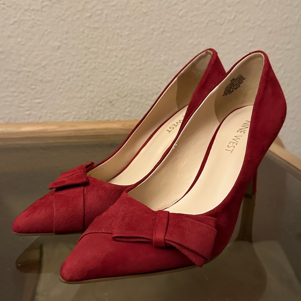 Nine West Red Bow Heels - Picture 7 of 7